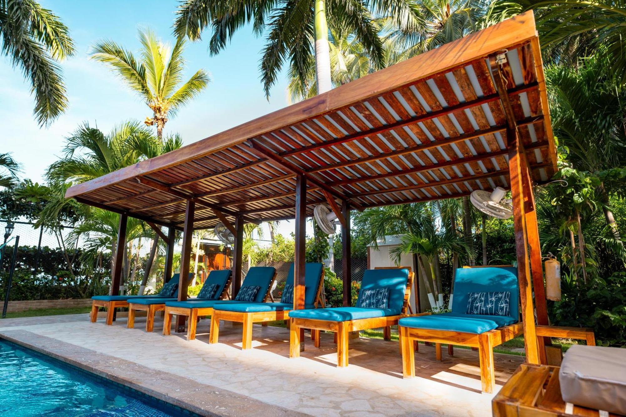 Casa Verano Beach Hotel - Adults Only ซันตามาร์ตา ภายนอก รูปภาพ